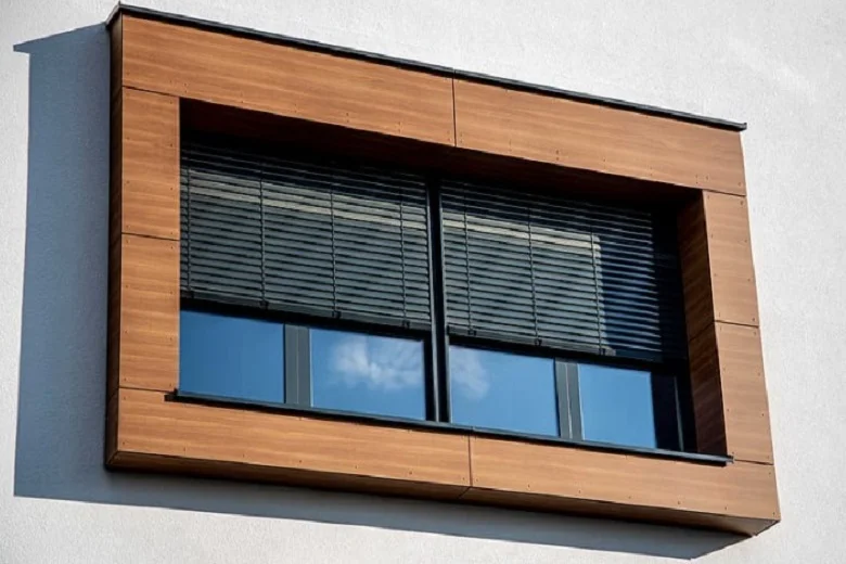 Home 5 glass louvres Ipswich